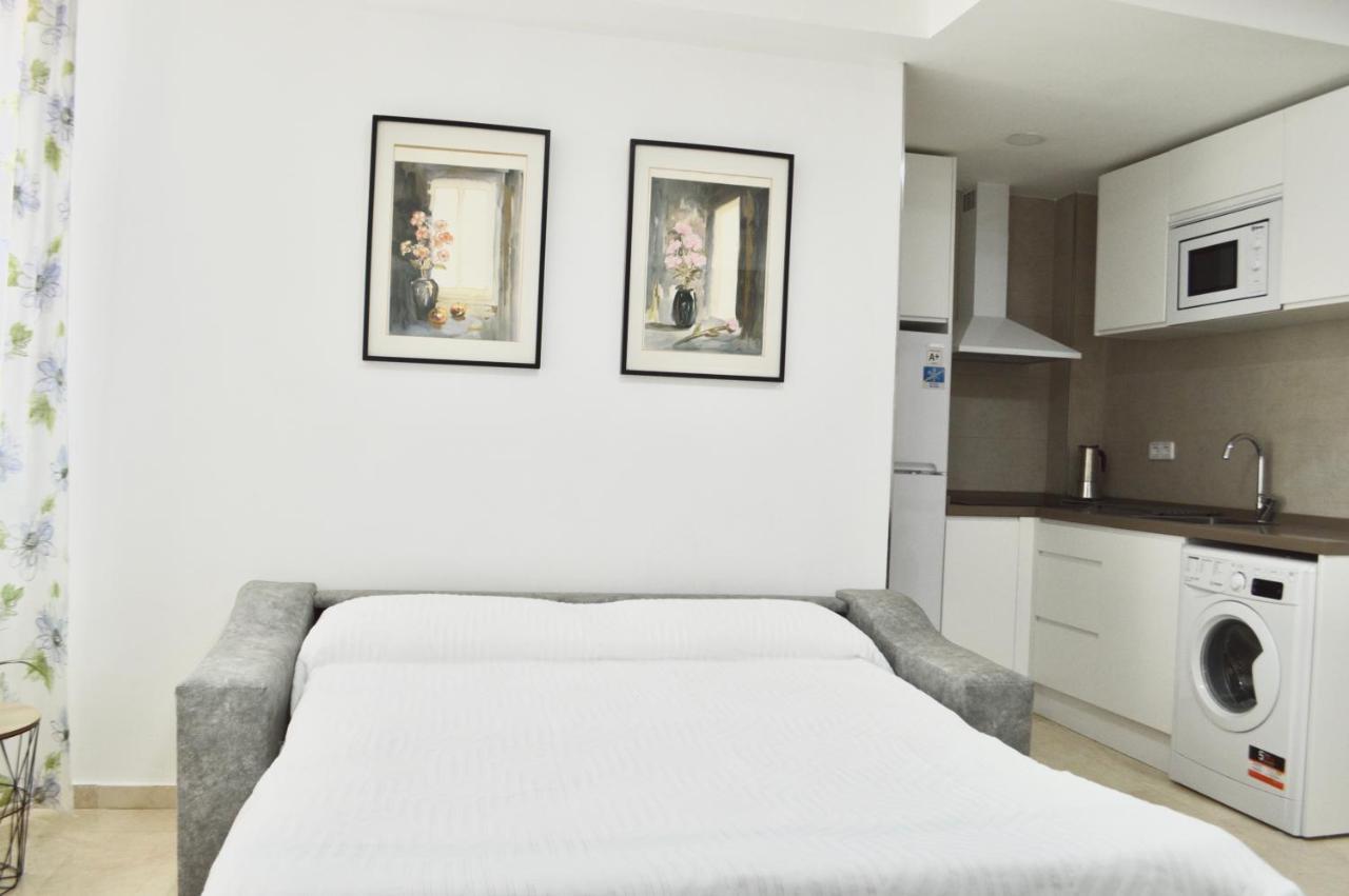 Apartamento Adriana. Centrico, A 50M De La Playa. فوينخيرولا المظهر الخارجي الصورة