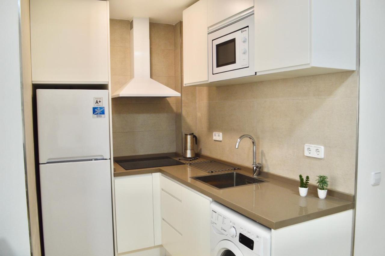 Apartamento Adriana. Centrico, A 50M De La Playa. فوينخيرولا المظهر الخارجي الصورة