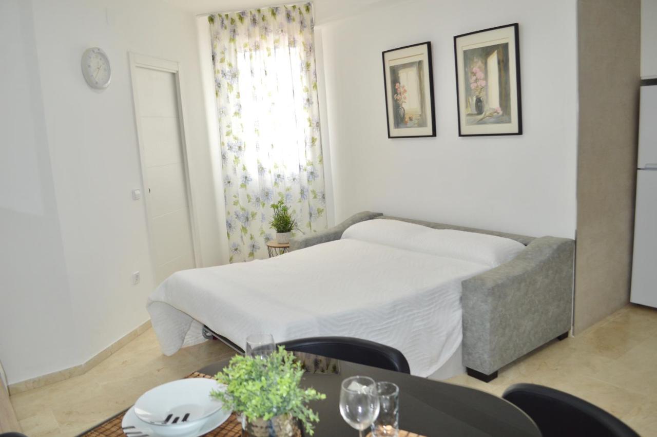 Apartamento Adriana. Centrico, A 50M De La Playa. فوينخيرولا المظهر الخارجي الصورة